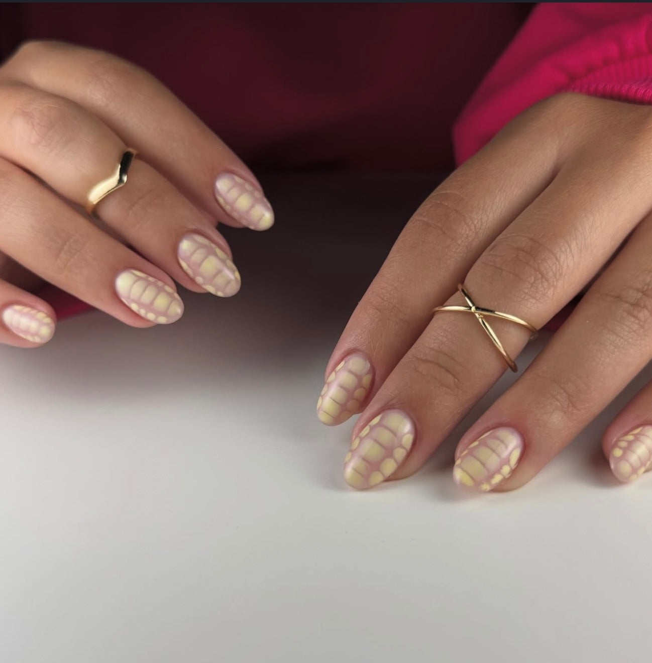 GEL POLISH | SU28 Light Yellow