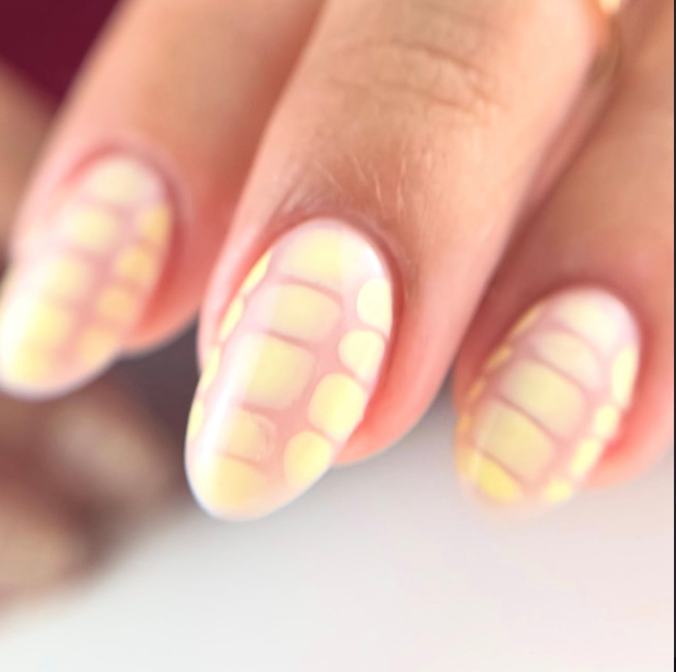GEL POLISH | SU28 Light Yellow