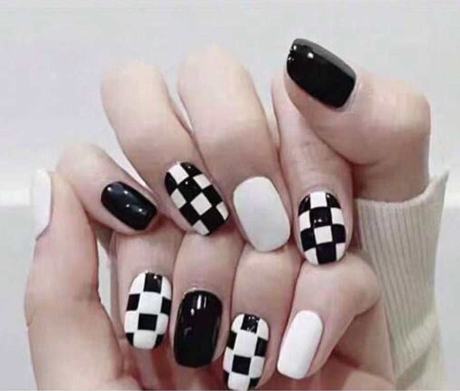 Checkers W Happy Face 1125