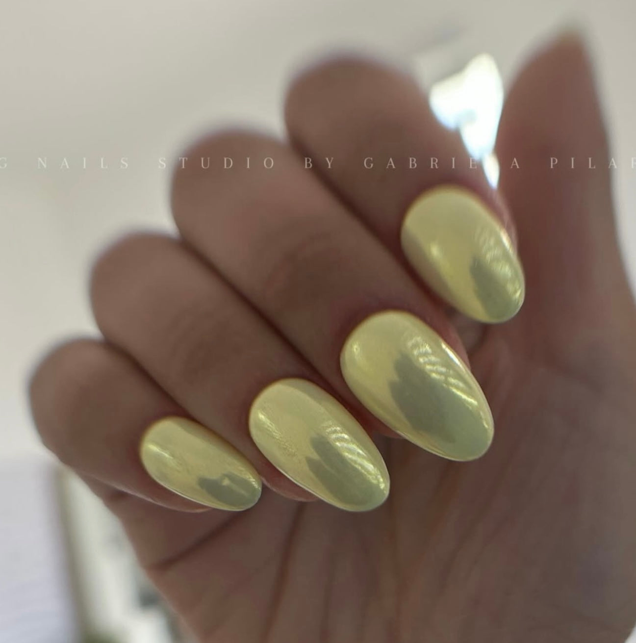 GEL POLISH | SU28 Light Yellow
