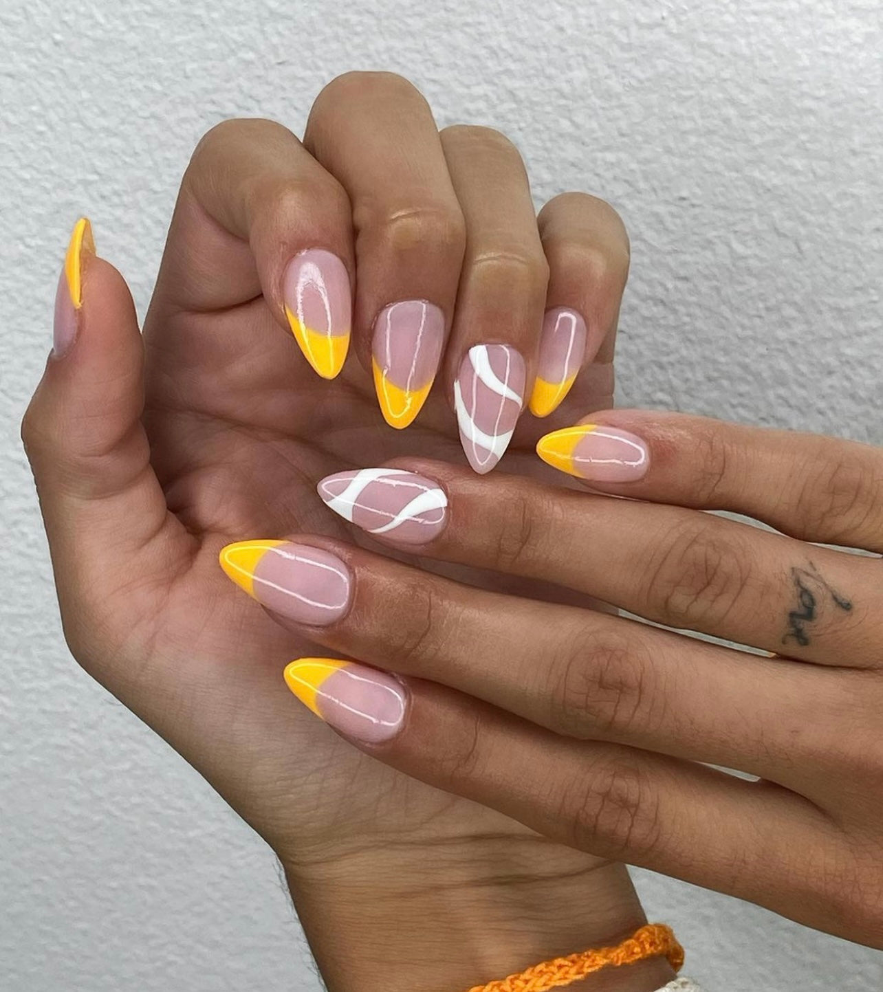 GEL POLISH | YE44 Yellow