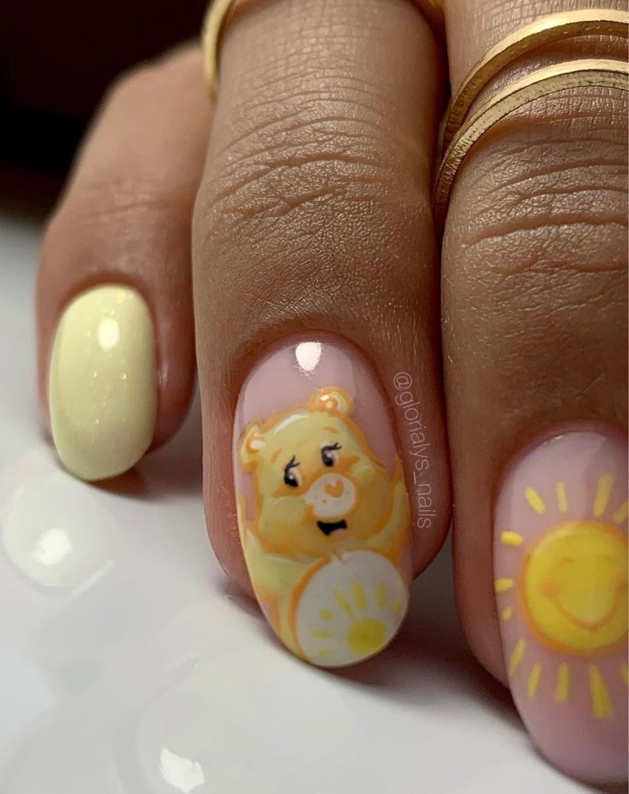 GEL POLISH | SU28 Light Yellow