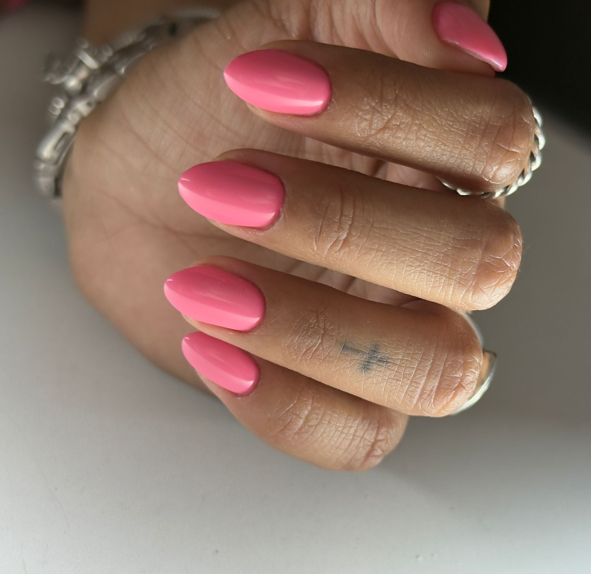 GEL POLISH | MAC16 Bubble gum pink