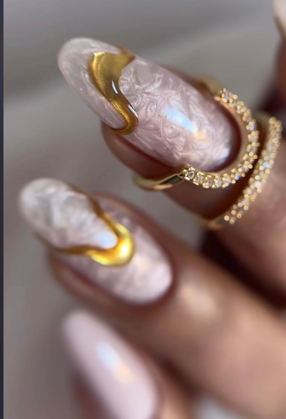 GEL POLISH | PTH02 pearl threaded white