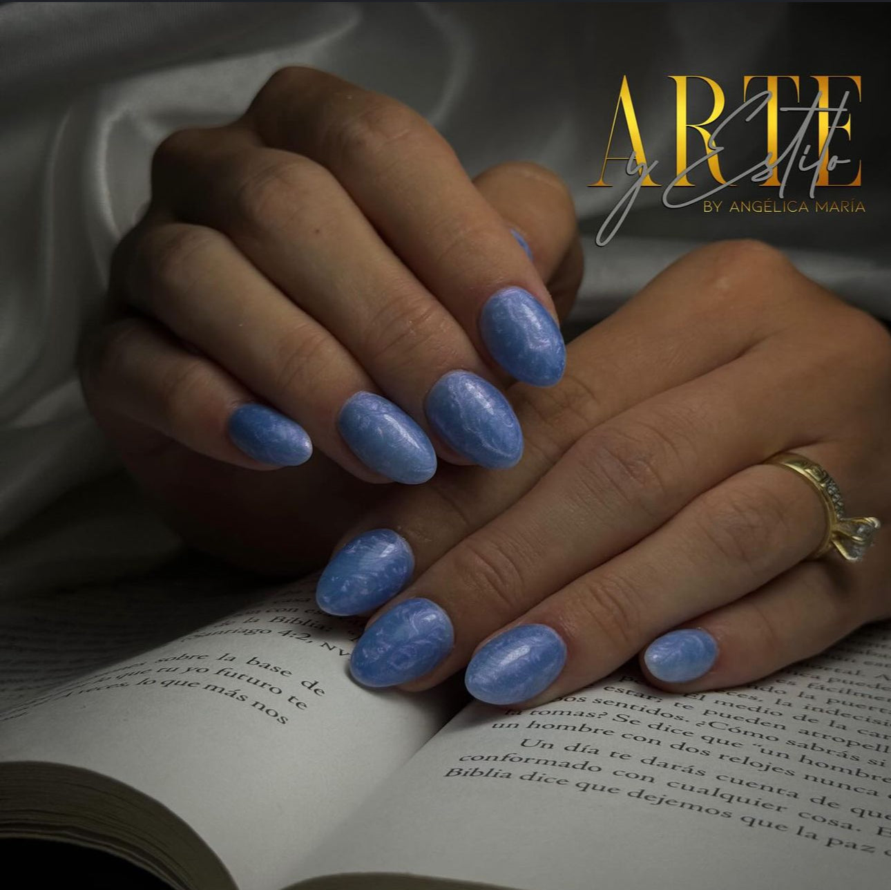 GEL POLISH | PTH10 pearl threaded blue