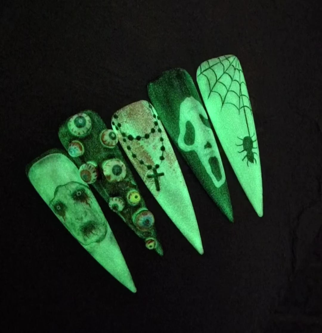 Load video: Glow in the dark | Top coat