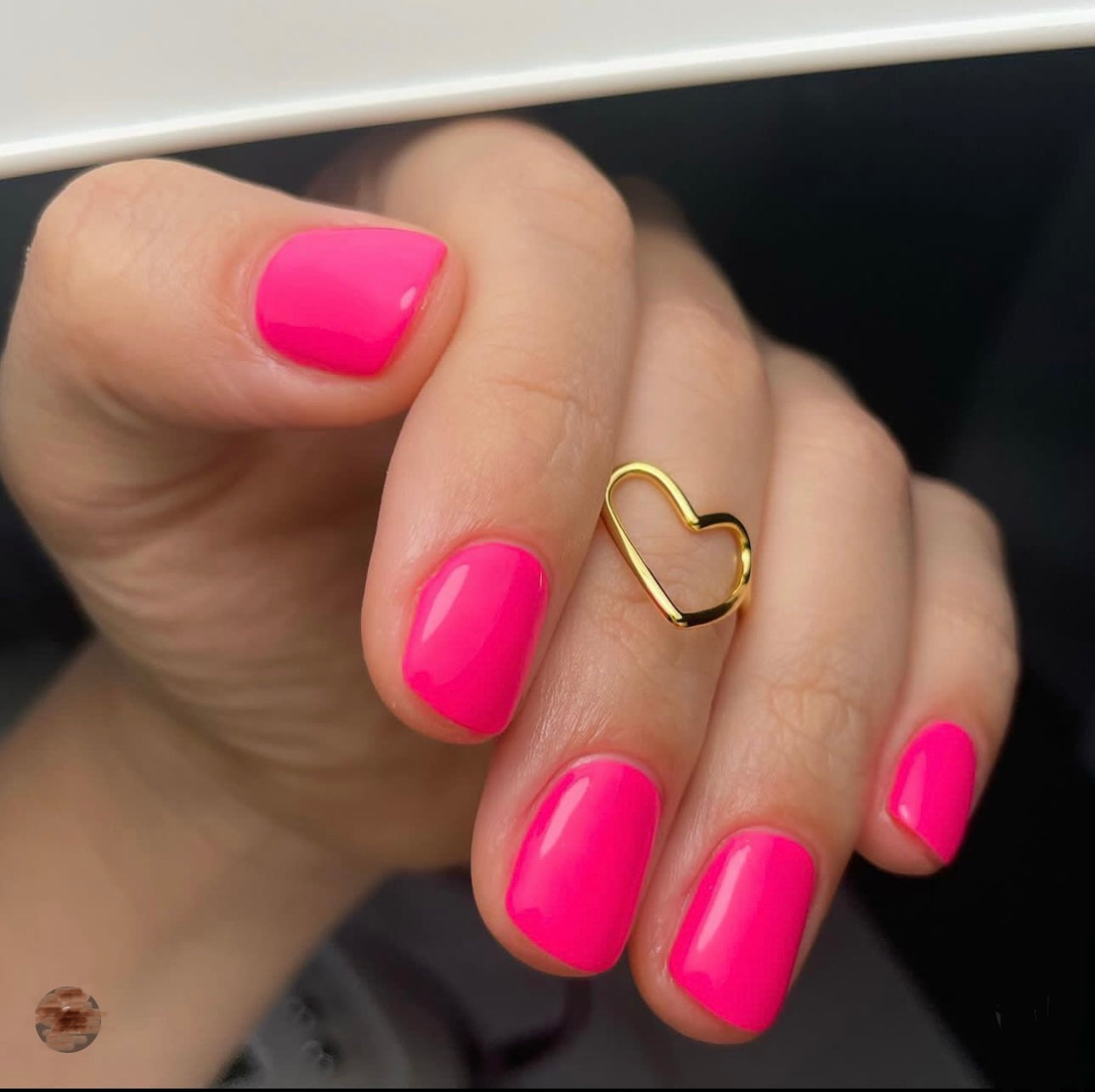 GEL POLISH | RE121 Electric Pink
